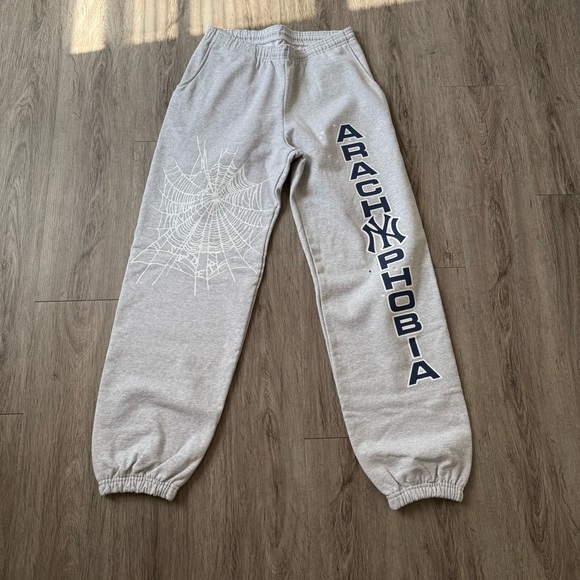 Men’s Gray Sp5der Sweatpants ARACHNYPHOBIA Size Large